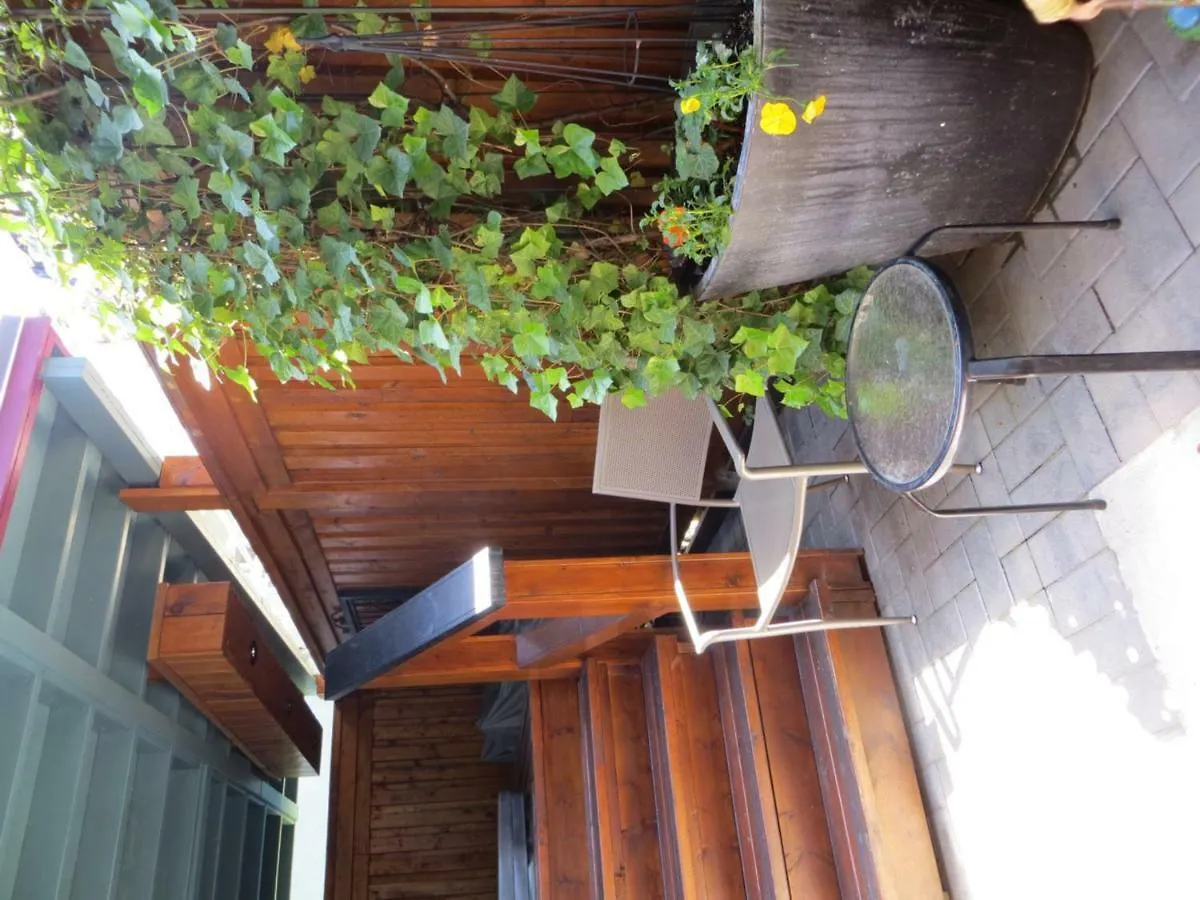 Kings Corner Guest House Vancouver